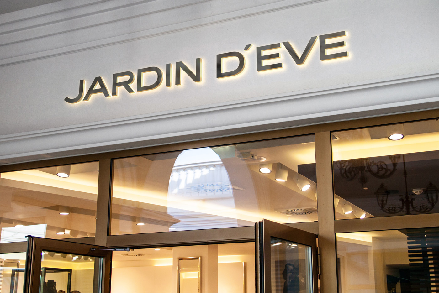 Дизайн фасада бренда Jardin d’Eve